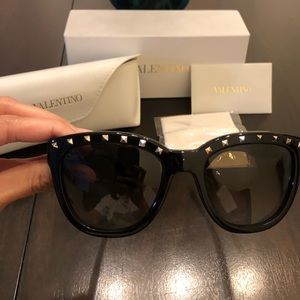 Brand New Valentino Women Sunglasses